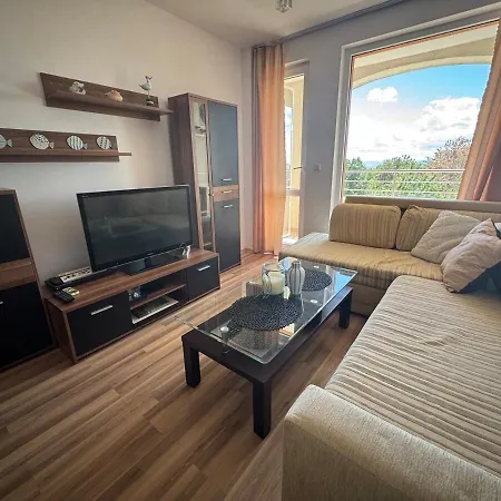 линоляни Apartamento *