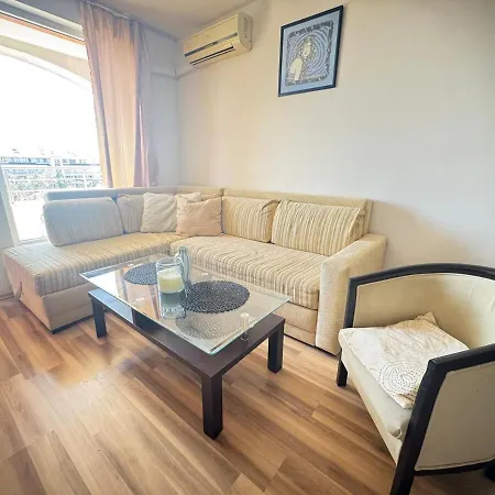 линоляни Pomorie