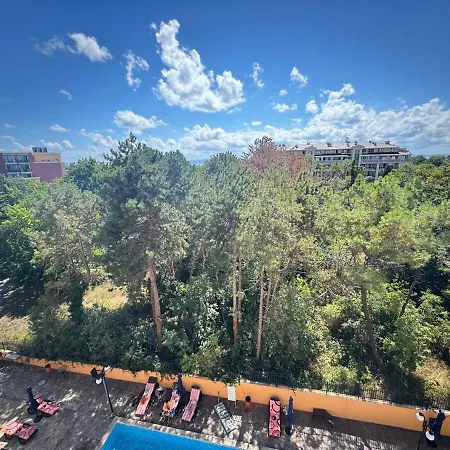 линоляни Apartamento *