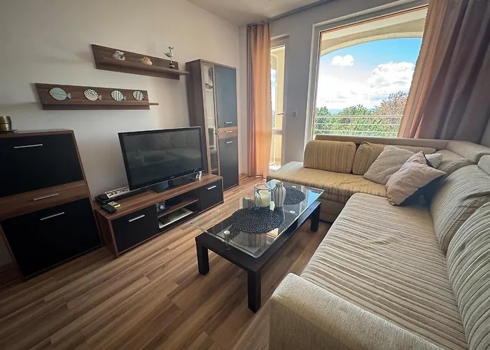 линоляни Апартаменты *