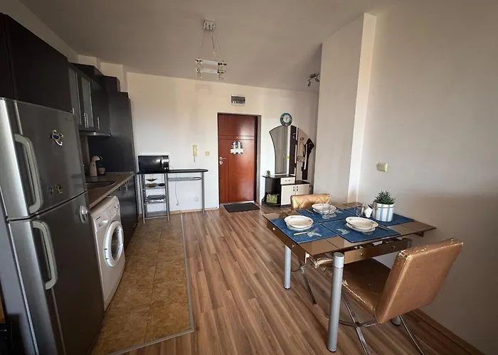 линоляни Апартаменты Поморие