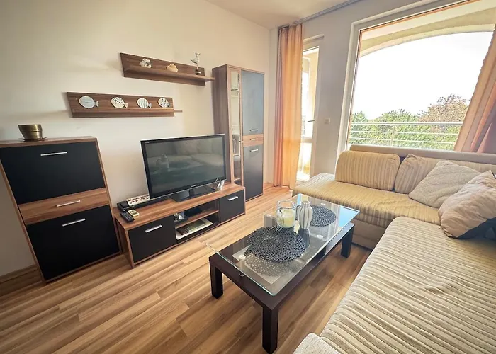 линоляни Апартаменты *