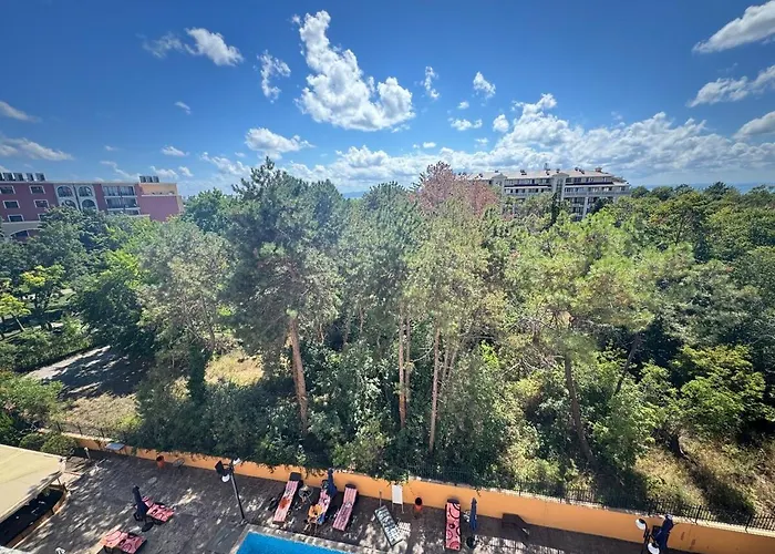 линоляни Апартаменты *